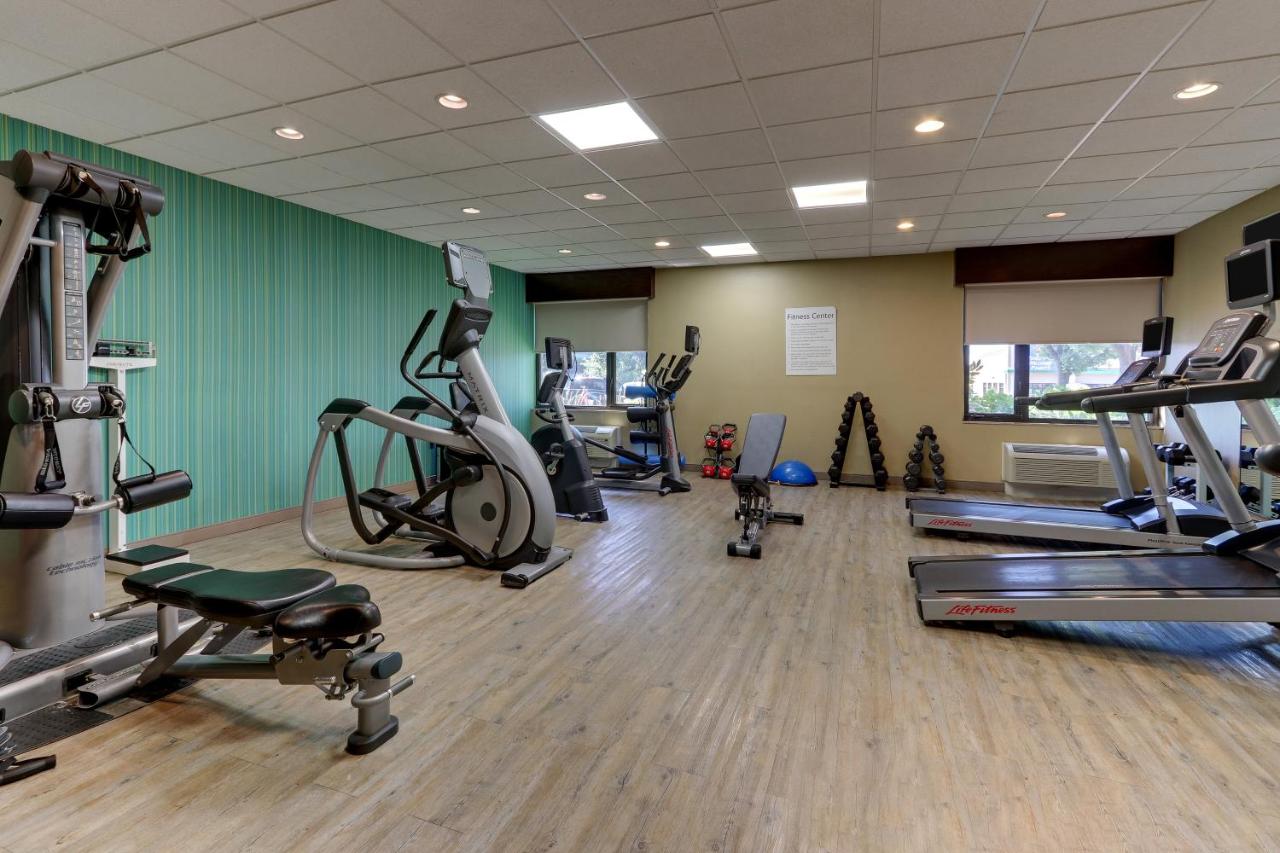 | Holiday Inn Express Aberdeen-Chesapeake House, an IHG Hotel