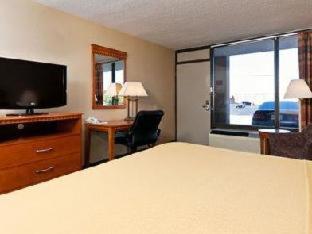 Room #49055207 at Quality Inn Columbus, MS