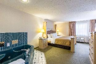 Room #49082513 at Baymont by Wyndham Omaha SW