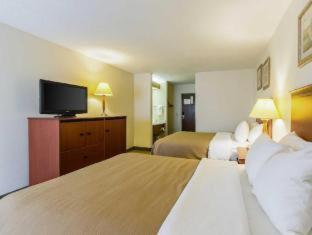 Room #49082515 at Baymont by Wyndham Omaha SW