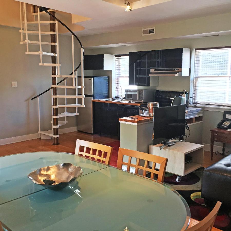 | Morris House Hotel