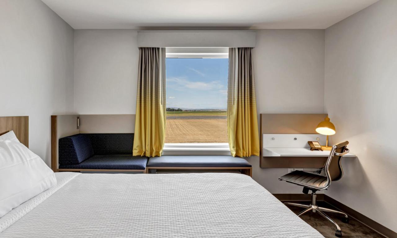 | Microtel Inn & Suites by Wyndham George