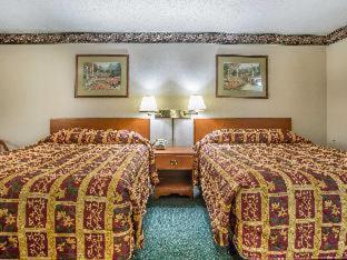 Room #49138607 at Rodeway Inn Bedford