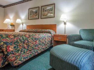 Room #49138608 at Rodeway Inn Bedford