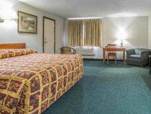 Room #49138608 at Rodeway Inn Bedford