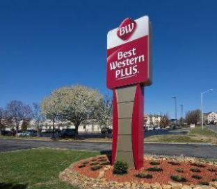 Room #43672254 at Best Western Plus Inn at Valley View