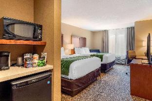 Room #417275006 at Comfort Inn & Suites Schenectady - Scotia