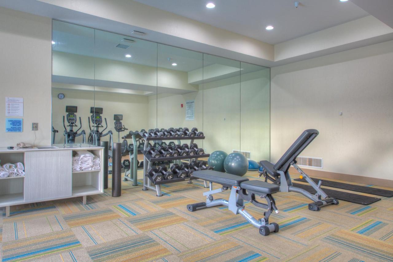 | Holiday Inn Express & Suites Remington, an IHG Hotel
