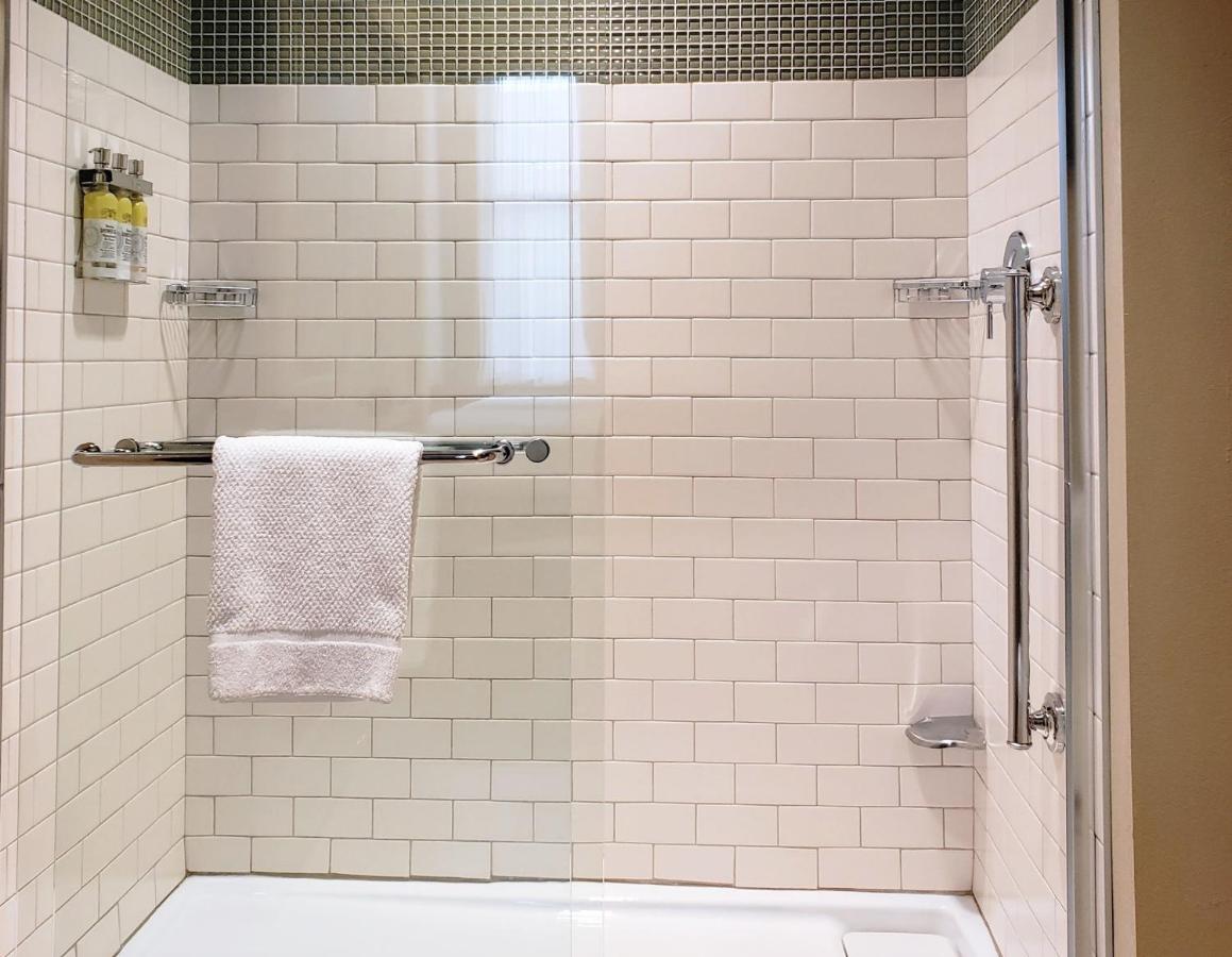 King Studio Suite - Hearing Accessible/Non-Smoking at Staybridge Suites Baltimore - Inner Harbor by IHG