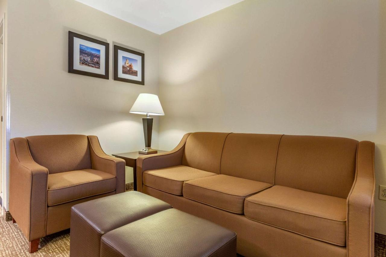 Suite with Two Queen Beds - Accessible/Non-Smoking at Comfort Inn & Suites North Tucson - Marana
