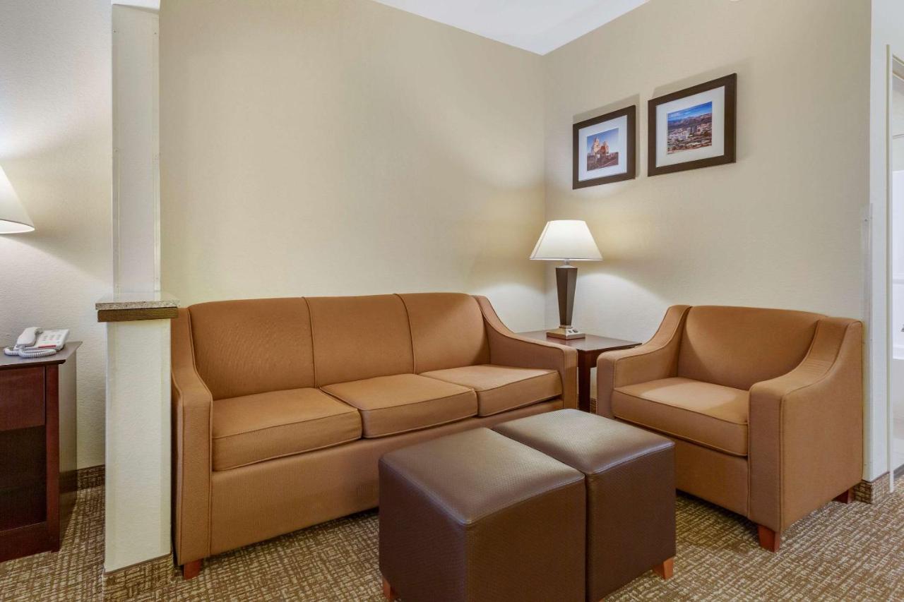 Suite with Two Queen Beds - Accessible/Non-Smoking at Comfort Inn & Suites North Tucson - Marana