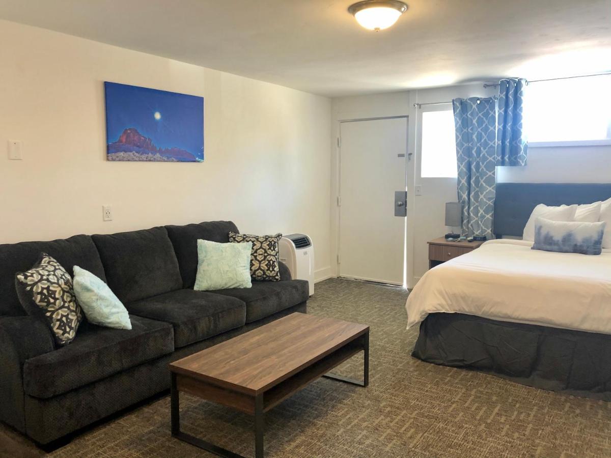  | Blue Sage Inn & Suites
