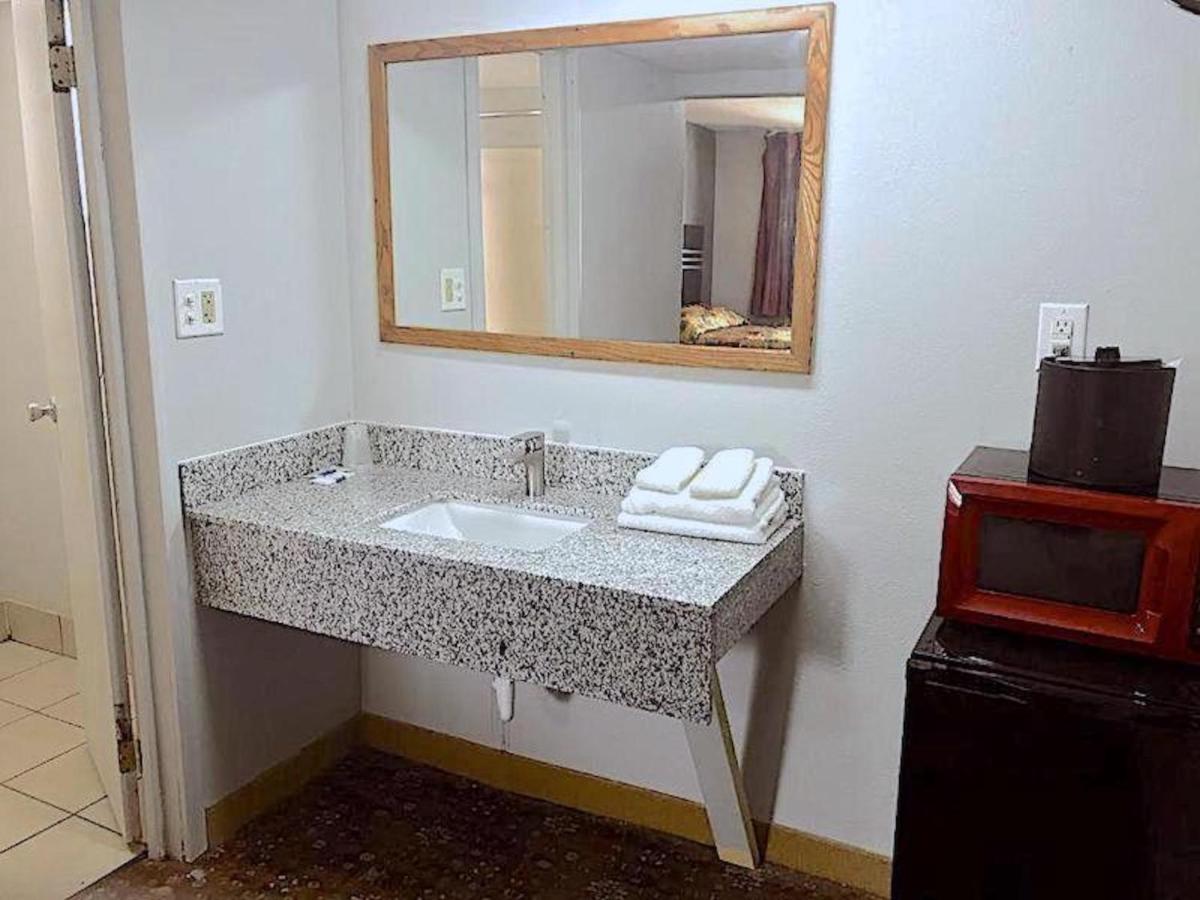 | Guest Inn