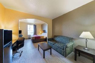 Room #35140606 at Econo Lodge Inn & Suites Bridgeport