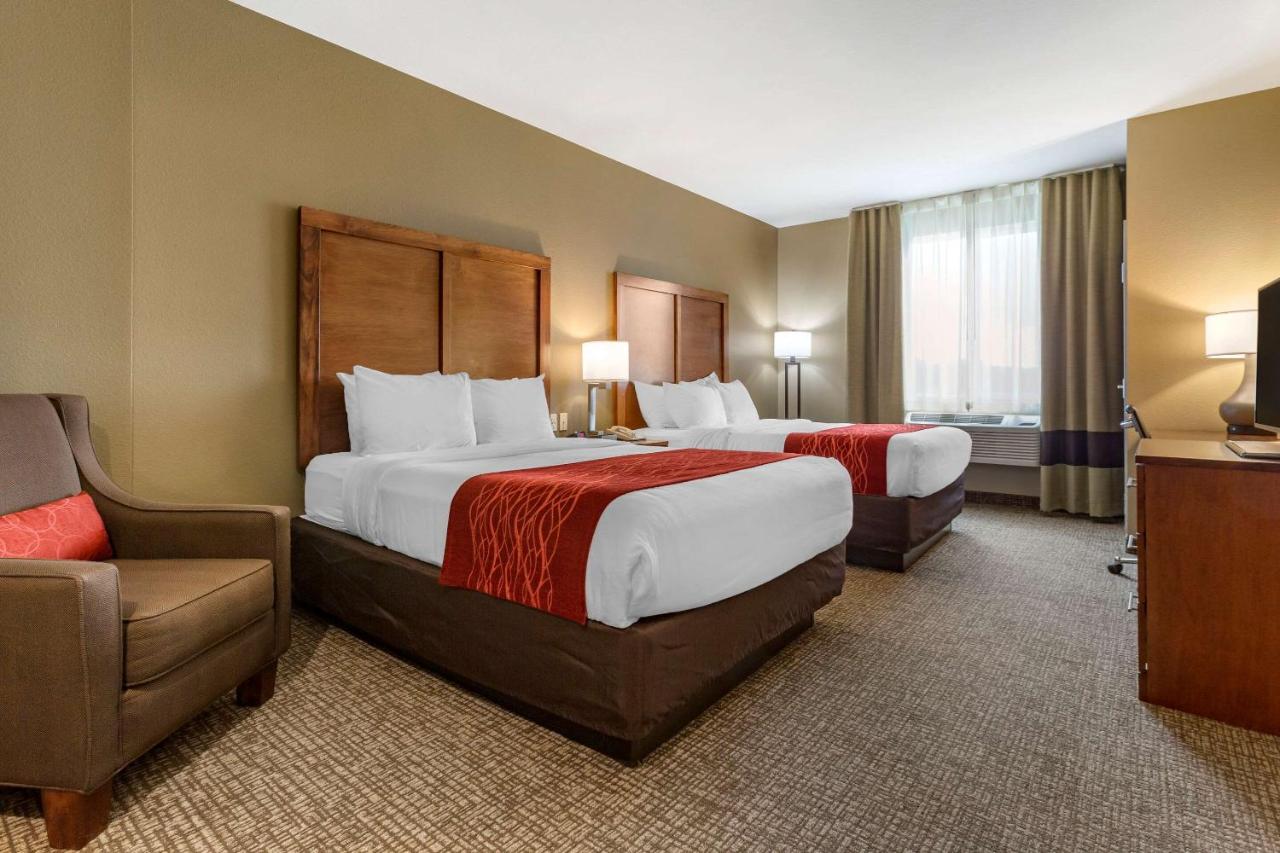 Standard Queen Room with Two Queen Beds - Non-Smoking at Comfort Inn & Suites Near Mt. Rushmore
