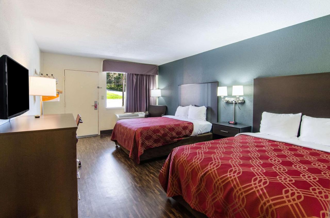 Double Room with Two Double Beds - Smoking at Econo Lodge Near Motor Speedway