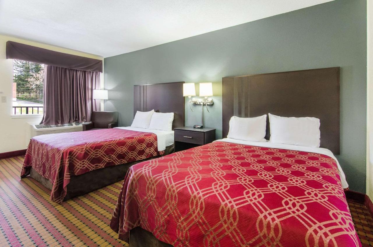 Double Room with Two Double Beds - Non-Smoking at Econo Lodge Near Motor Speedway