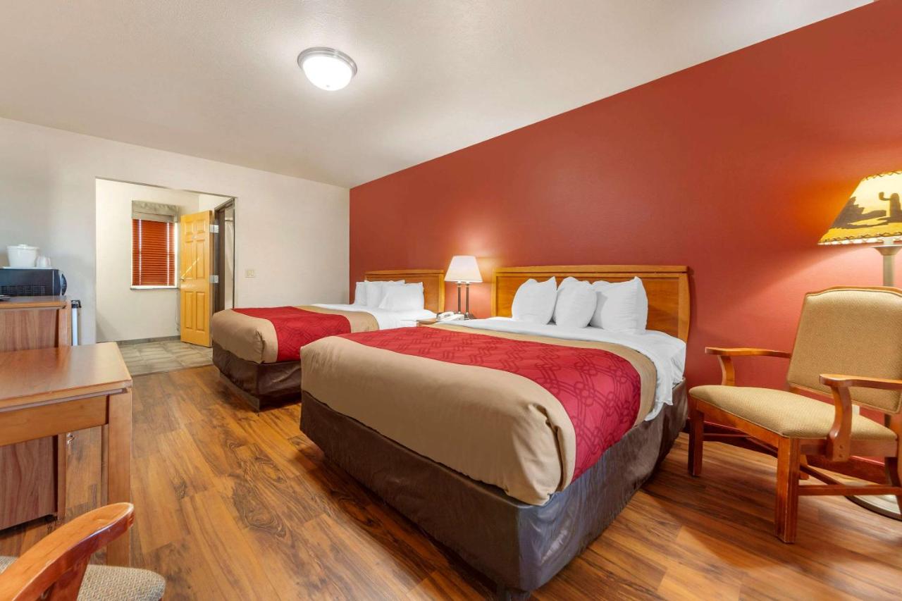 | Harmony Inn & Suites