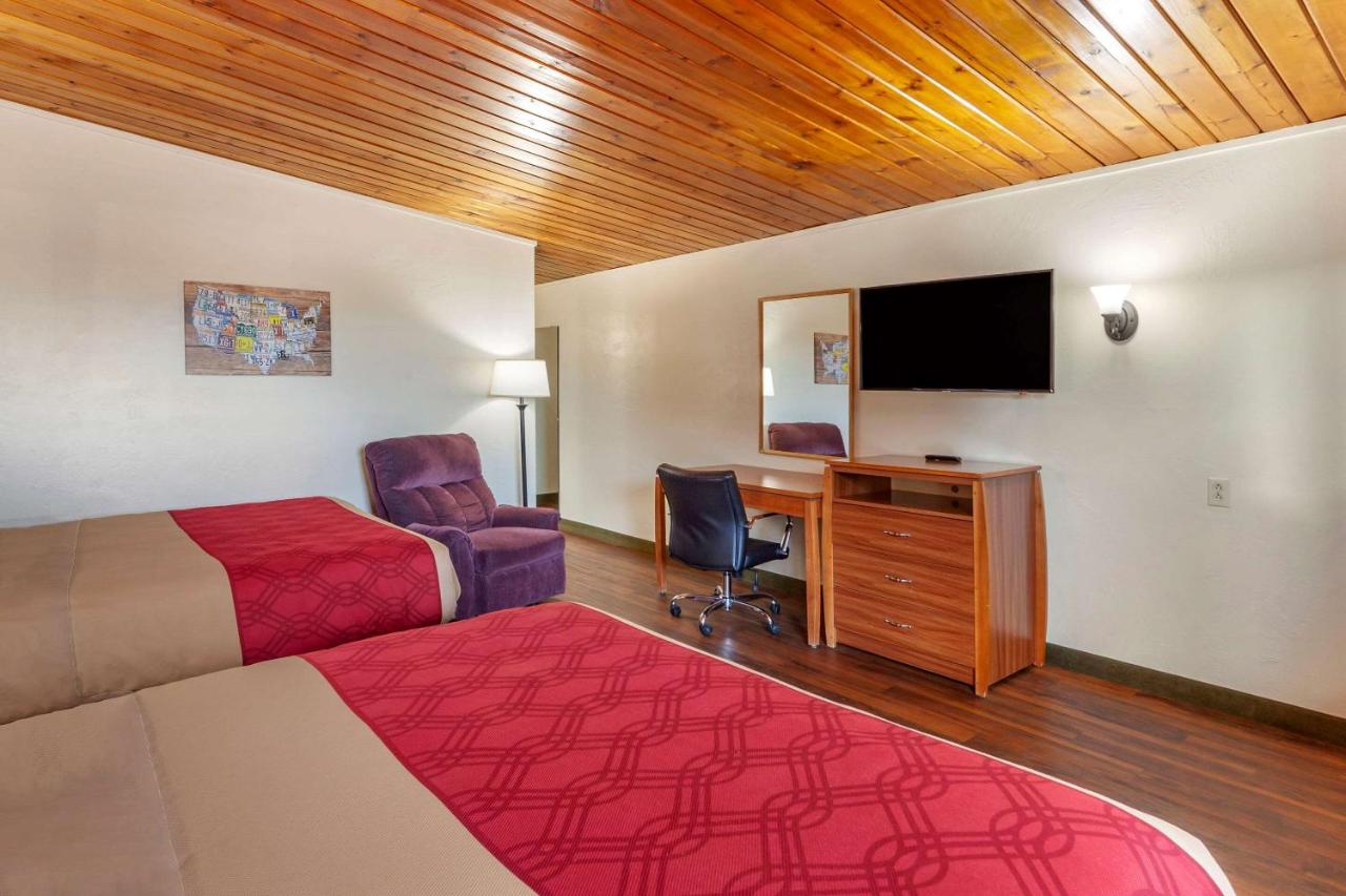 | Harmony Inn & Suites