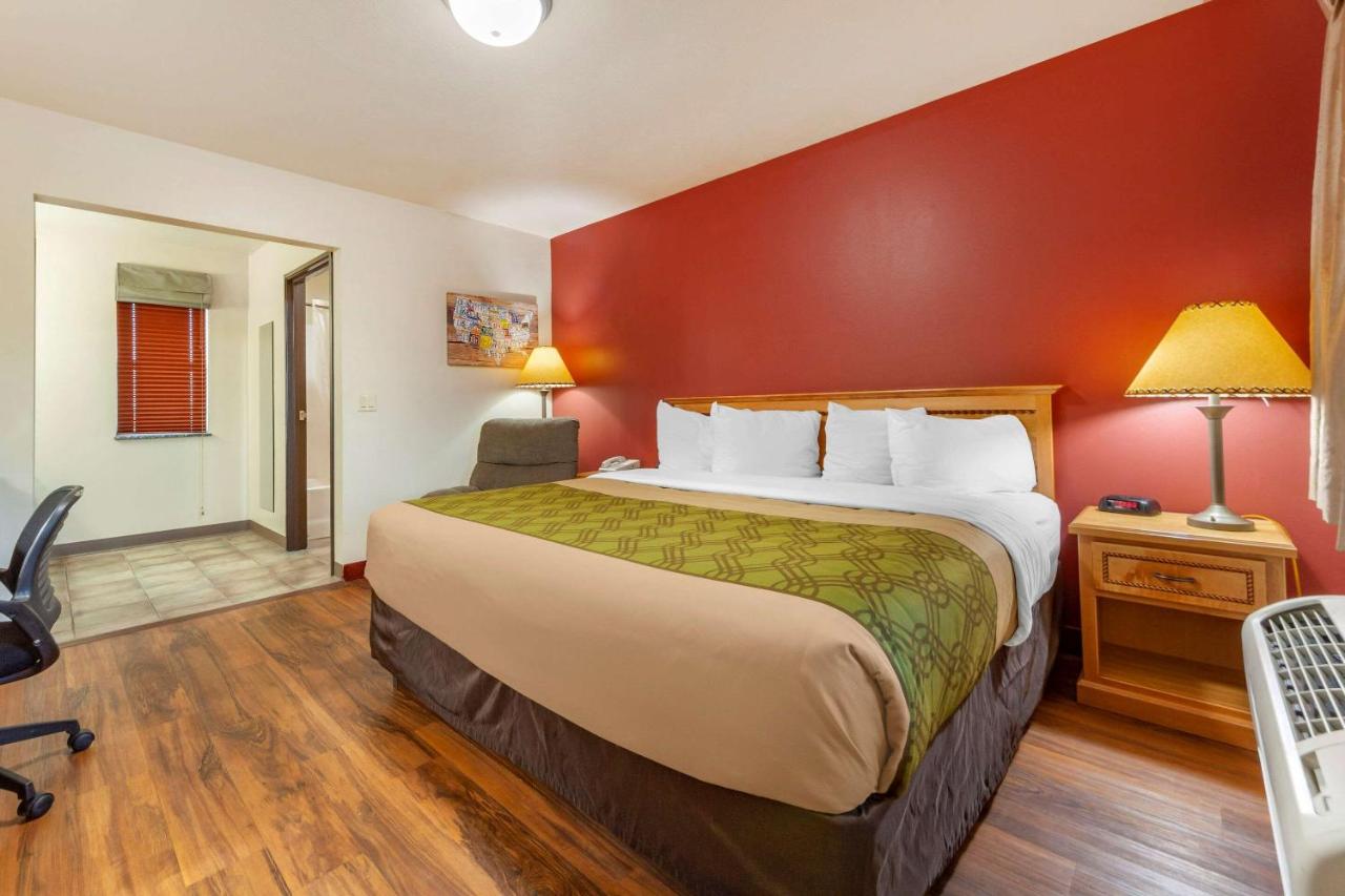 | Harmony Inn & Suites