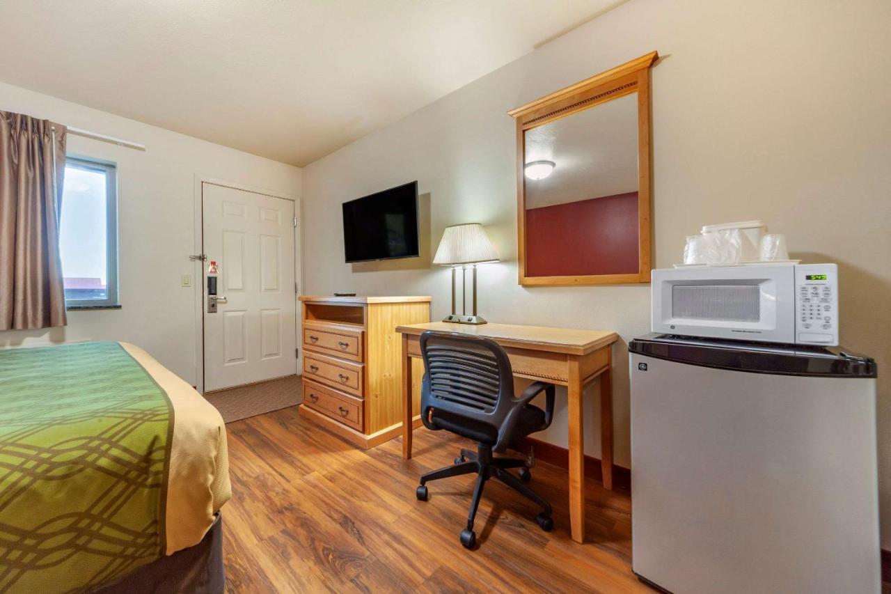 | Harmony Inn & Suites