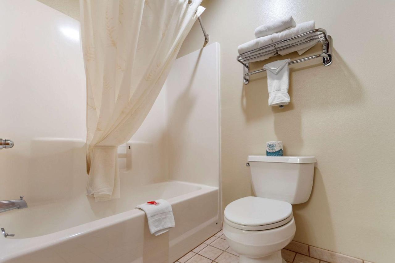  | Harmony Inn & Suites