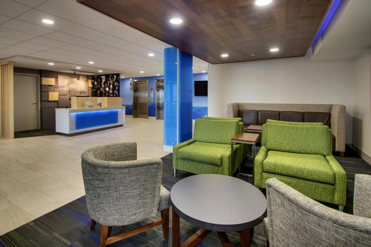 | Holiday Inn Express Atlantic City W Pleasantville, an IHG Hotel