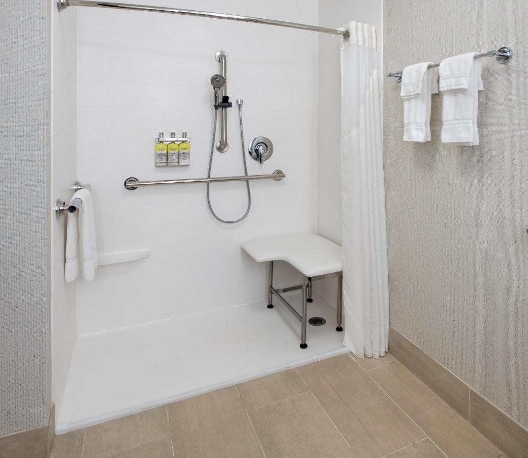| Holiday Inn Express Great Barrington, an IHG Hotel