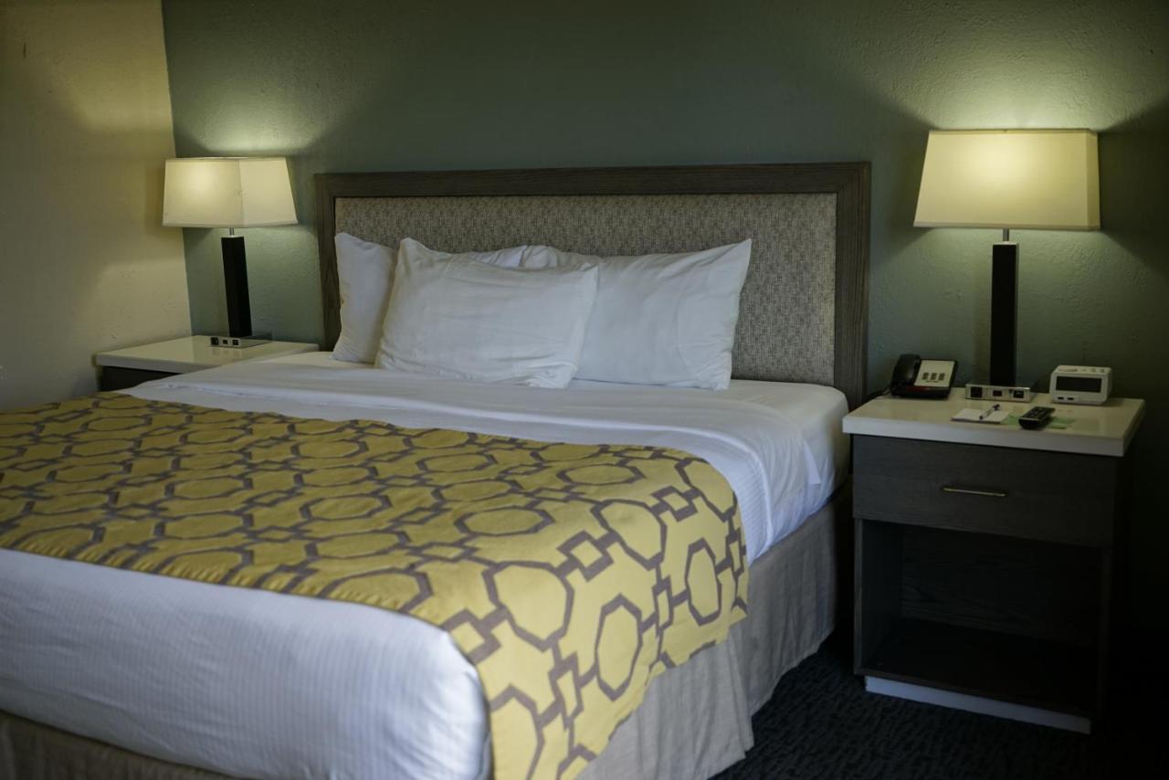 King Room - Non-Smoking at Baymont by Wyndham Shakopee