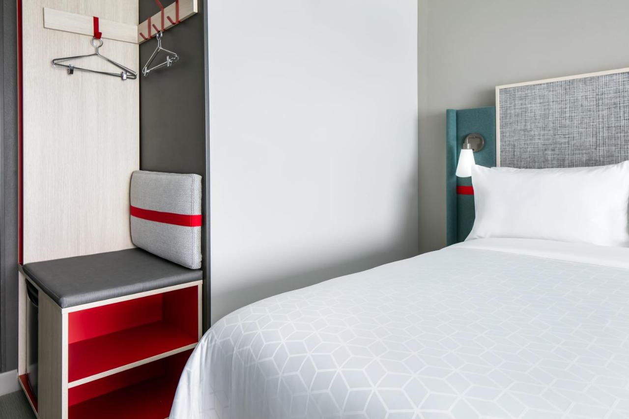 | Avid Hotels - Roseville - Minneapolis North, an IHG Hotel