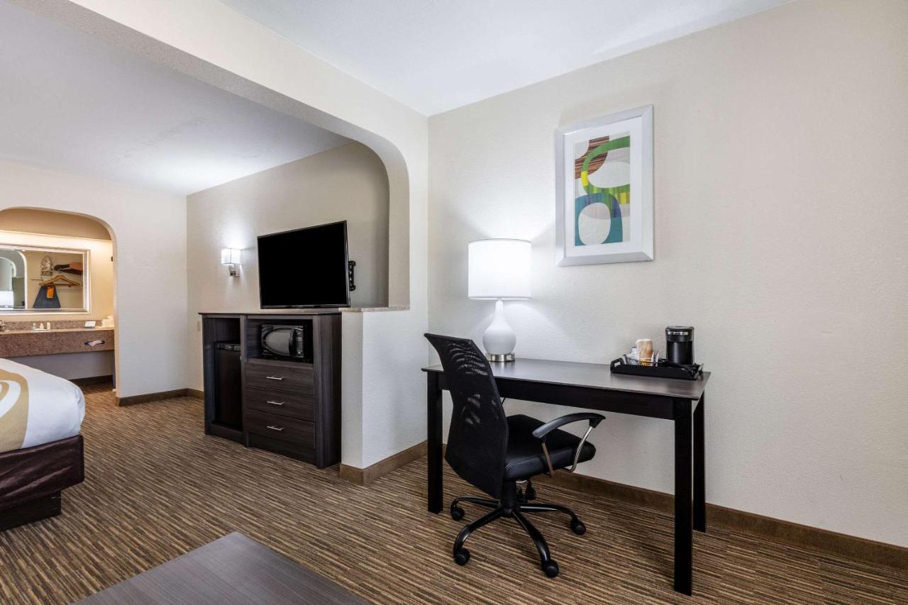 King Room - Smoking at Quality Inn Southaven - Memphis South