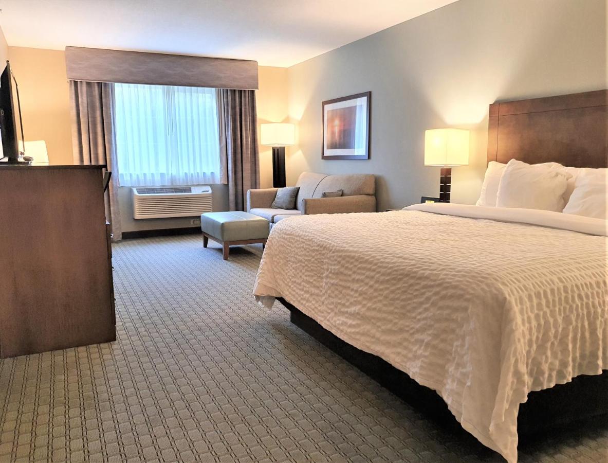Budget Double Room at AmeriVu Inn and Suites - Chisago City