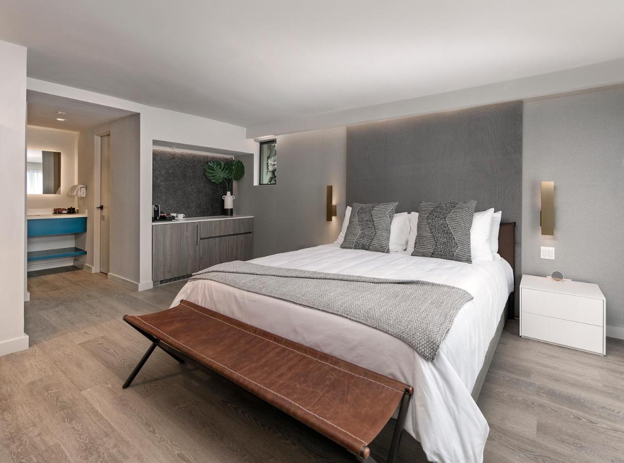 Studio with Balcony at La Jolla Cove Suites