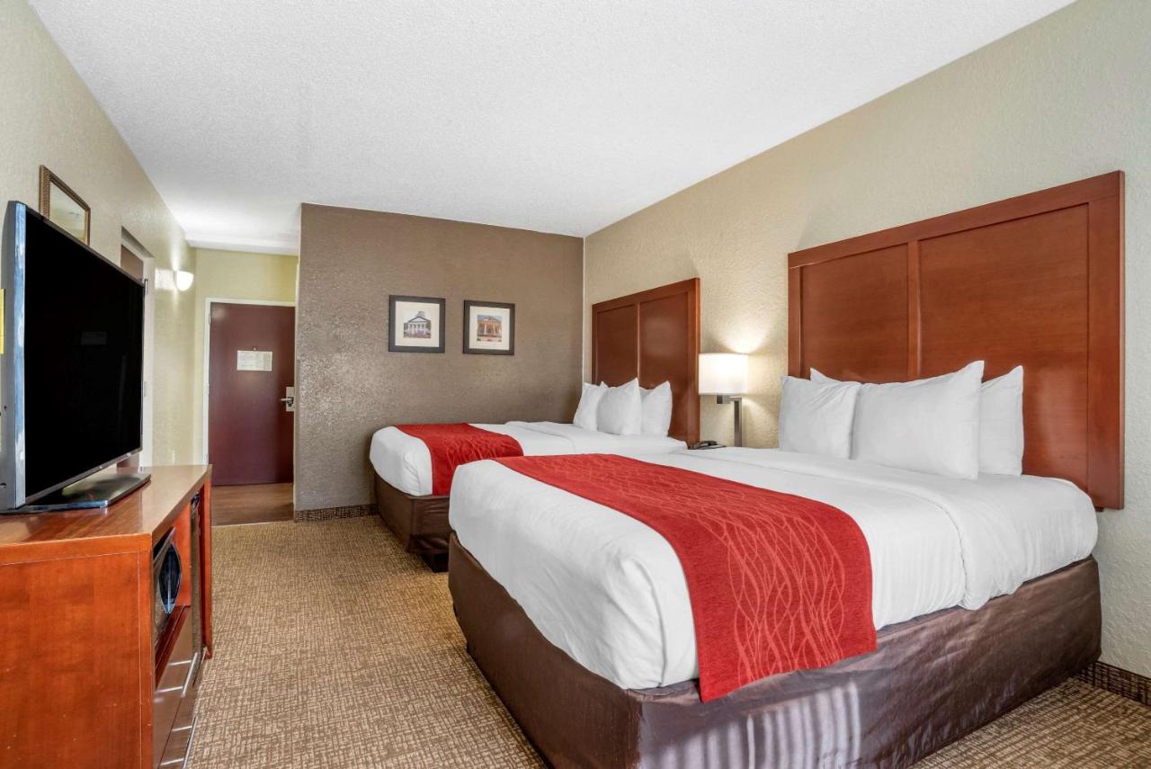 Queen Room with Two Queen Beds - Accessible/Non-Smoking at Comfort Inn & Suites Marianna I-10