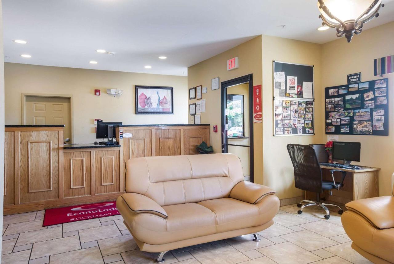 | Econo Lodge Inn & Suites Rockmart