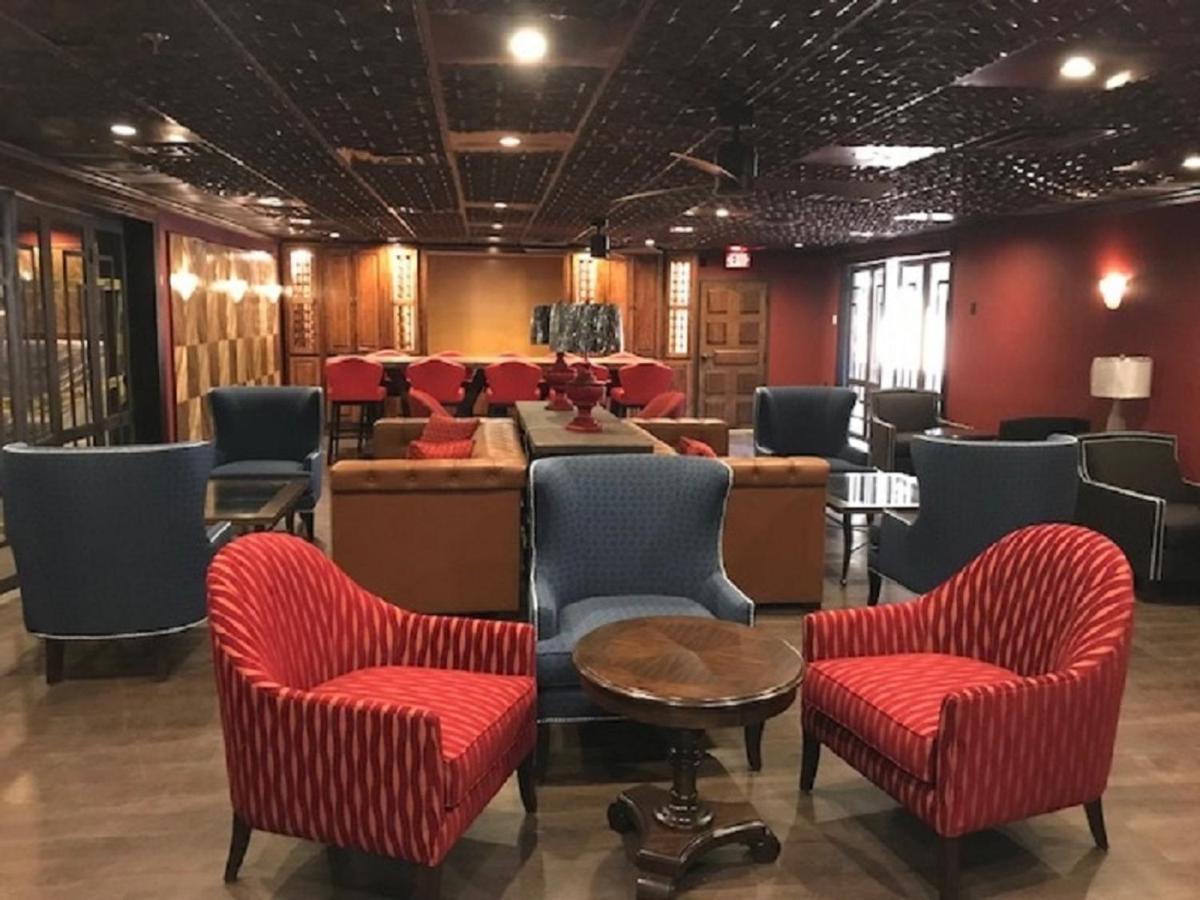 One-Bedroom Executive Suite with Two Double Beds - Non-Smoking at Fort Magruder Historic Williamsburg, Trademark by Wyndham
