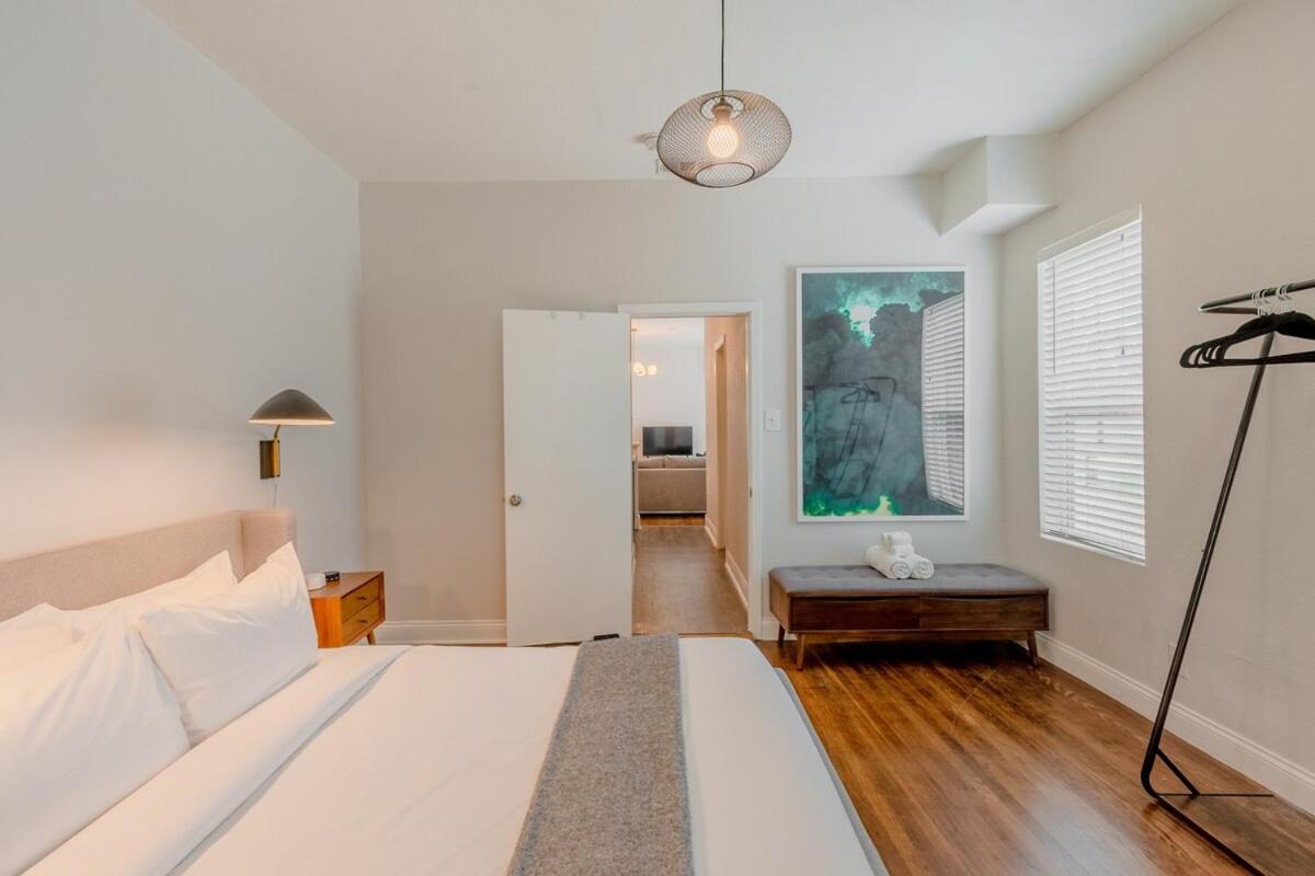| Abode Dallas - The Cedars Downtown