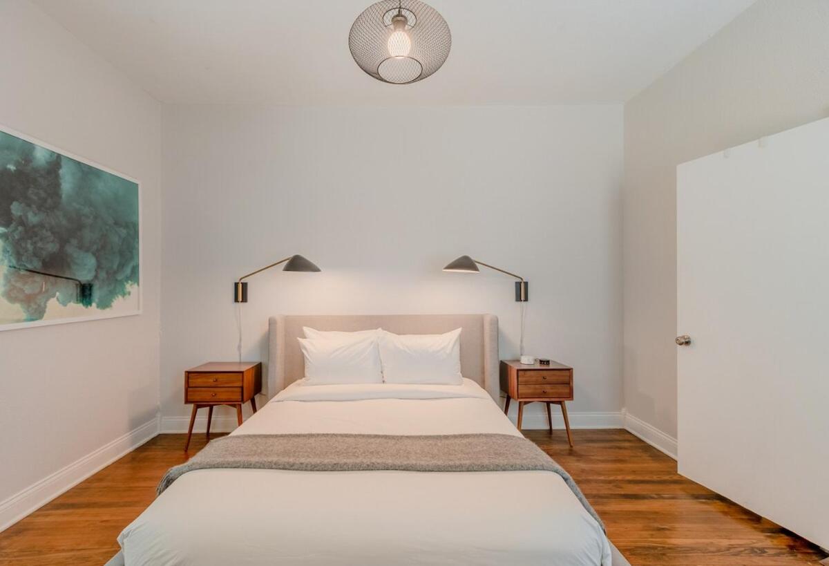 | Abode Dallas - The Cedars Downtown
