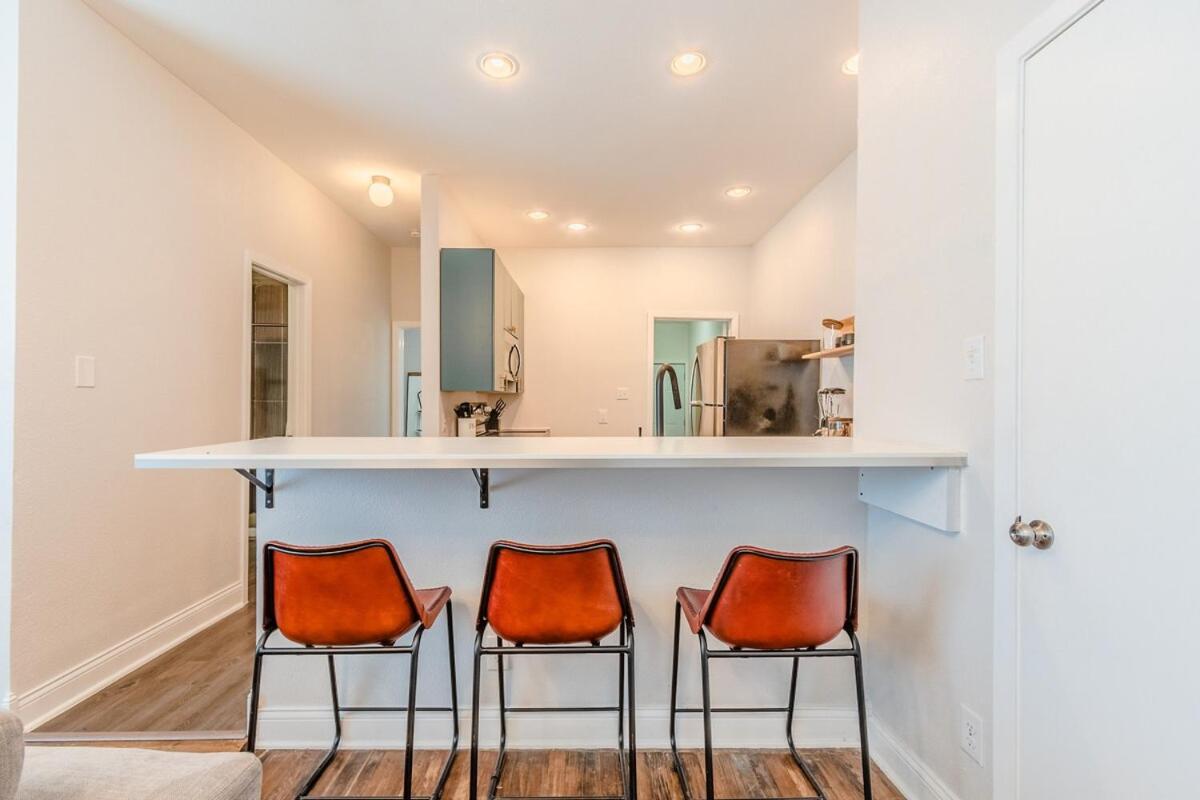 | Abode Dallas - The Cedars Downtown