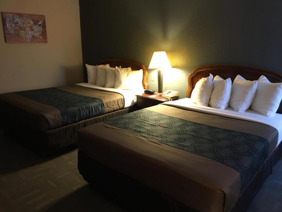 Queen Room with Two Queen Beds - Non-Smoking at Radford Inn