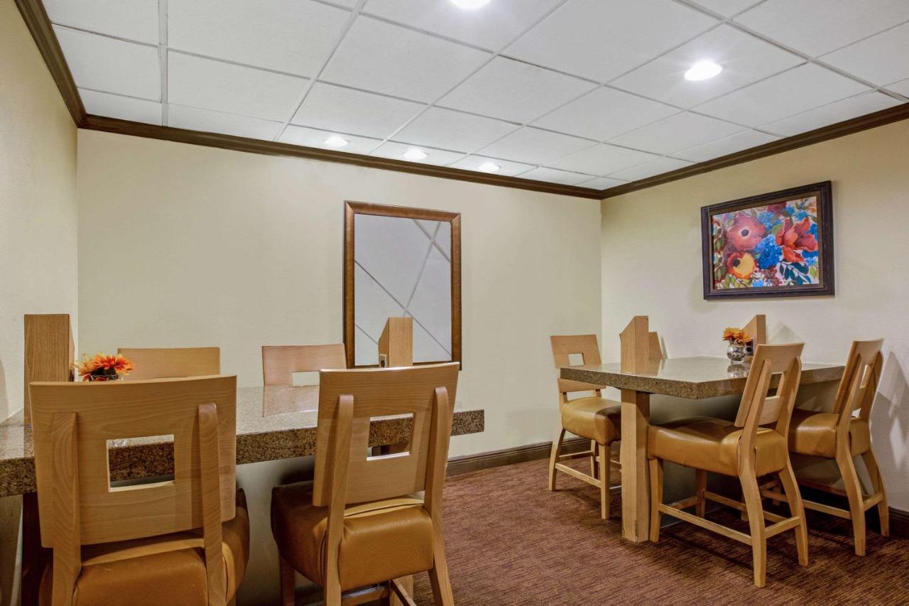 | La Quinta by Wyndham Miami Cutler Bay