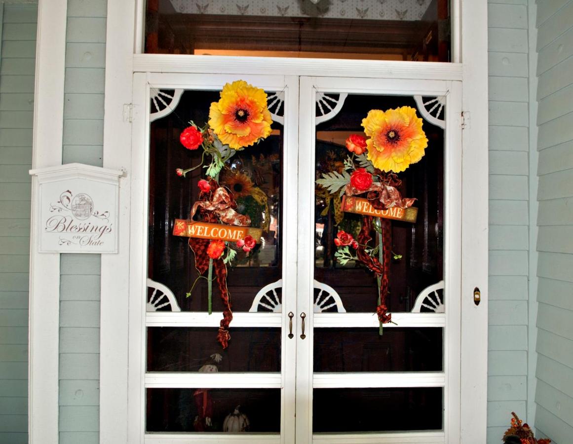 | Blessings on State Bed & Breakfast