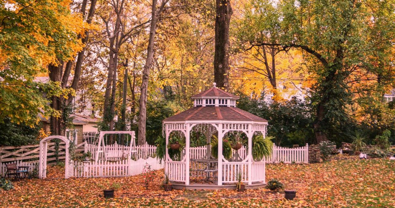 | Blessings on State Bed & Breakfast