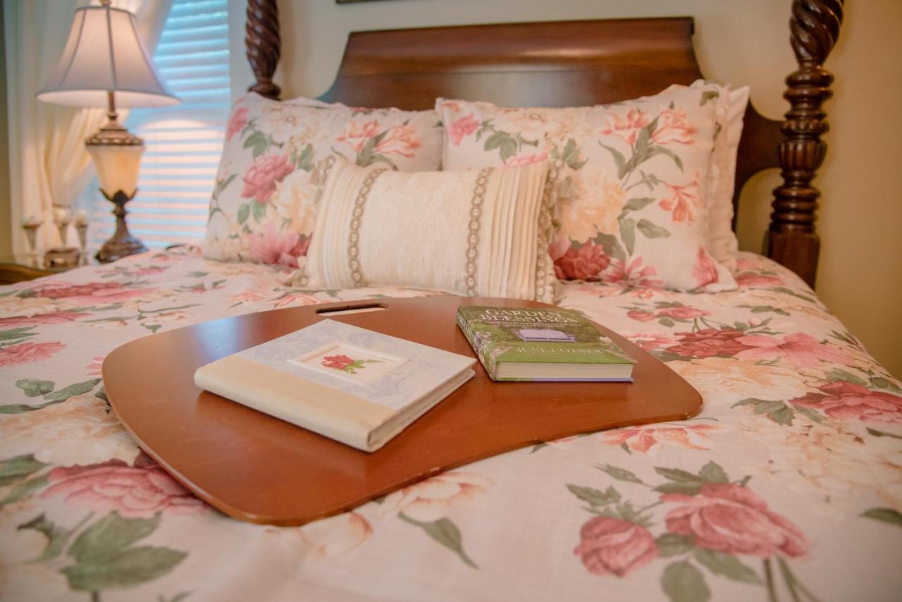  | Blessings on State Bed & Breakfast
