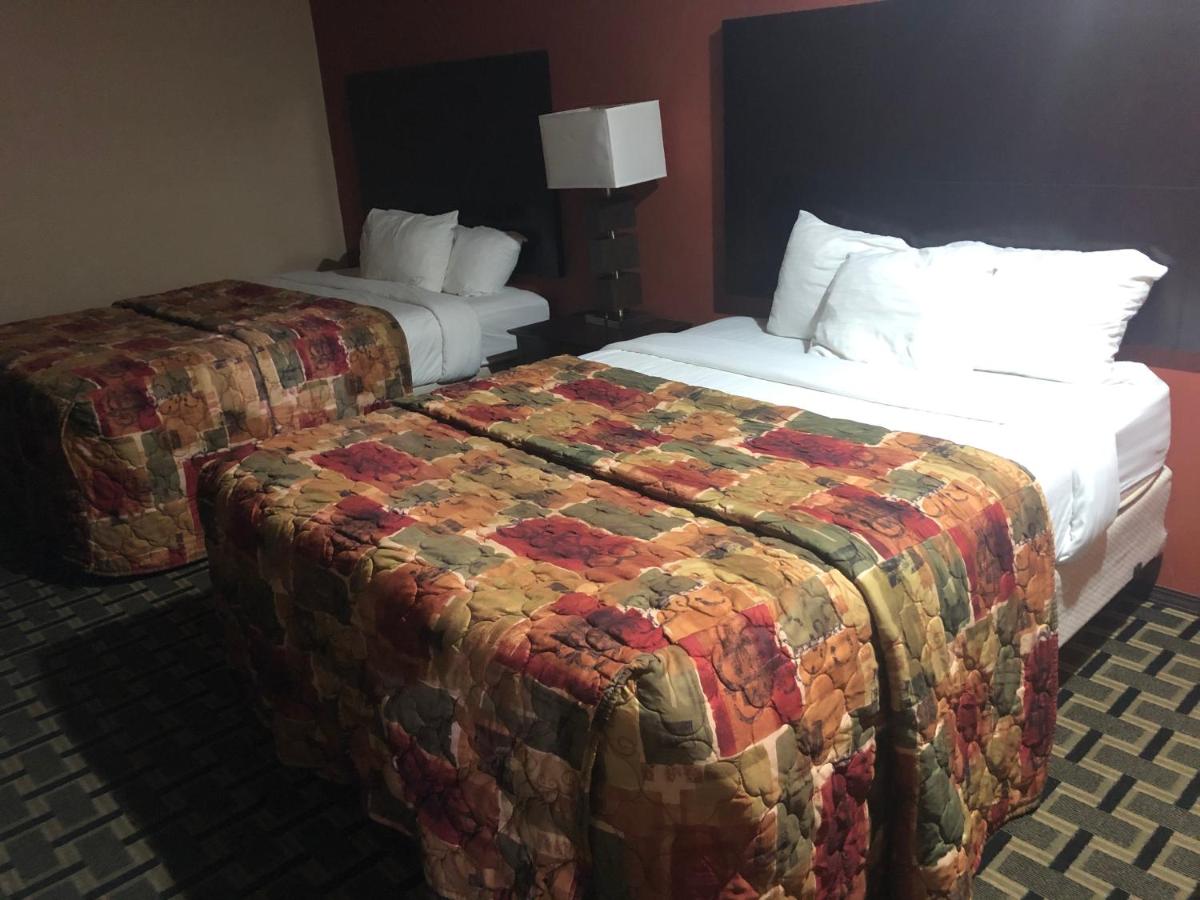  | Executive Inn Woodward