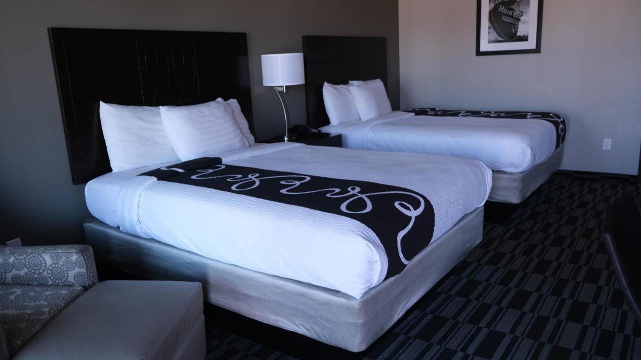  | Catoosa Inn & Suites