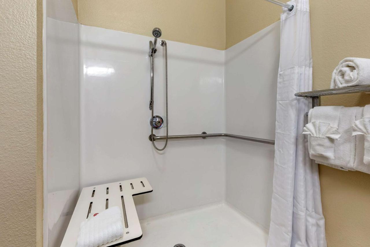 Queen Room with Two Queen Beds - Accessible/Non-Smoking at Comfort Inn & Suites Paris