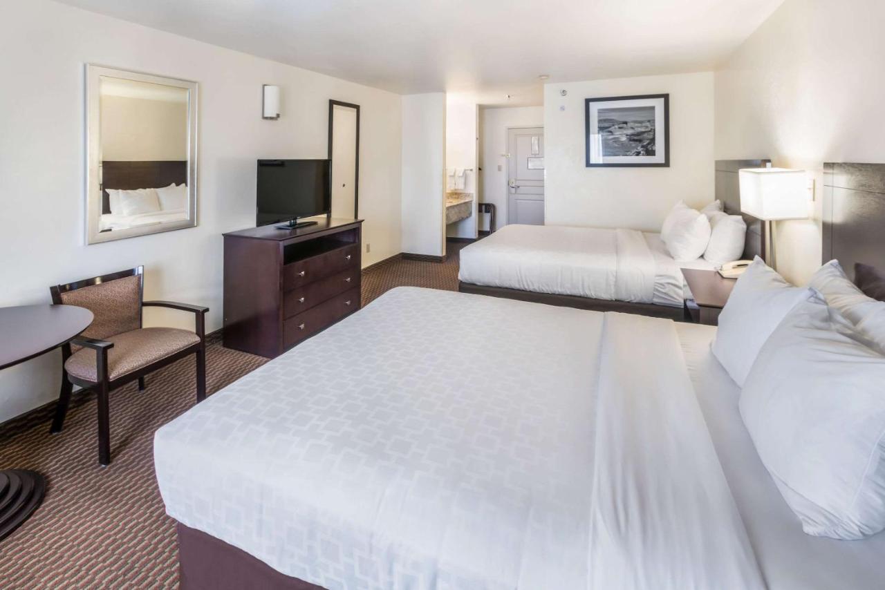 Queen Room with Two Queen Beds - Non-Smoking at Clarion Inn Page - Lake Powell