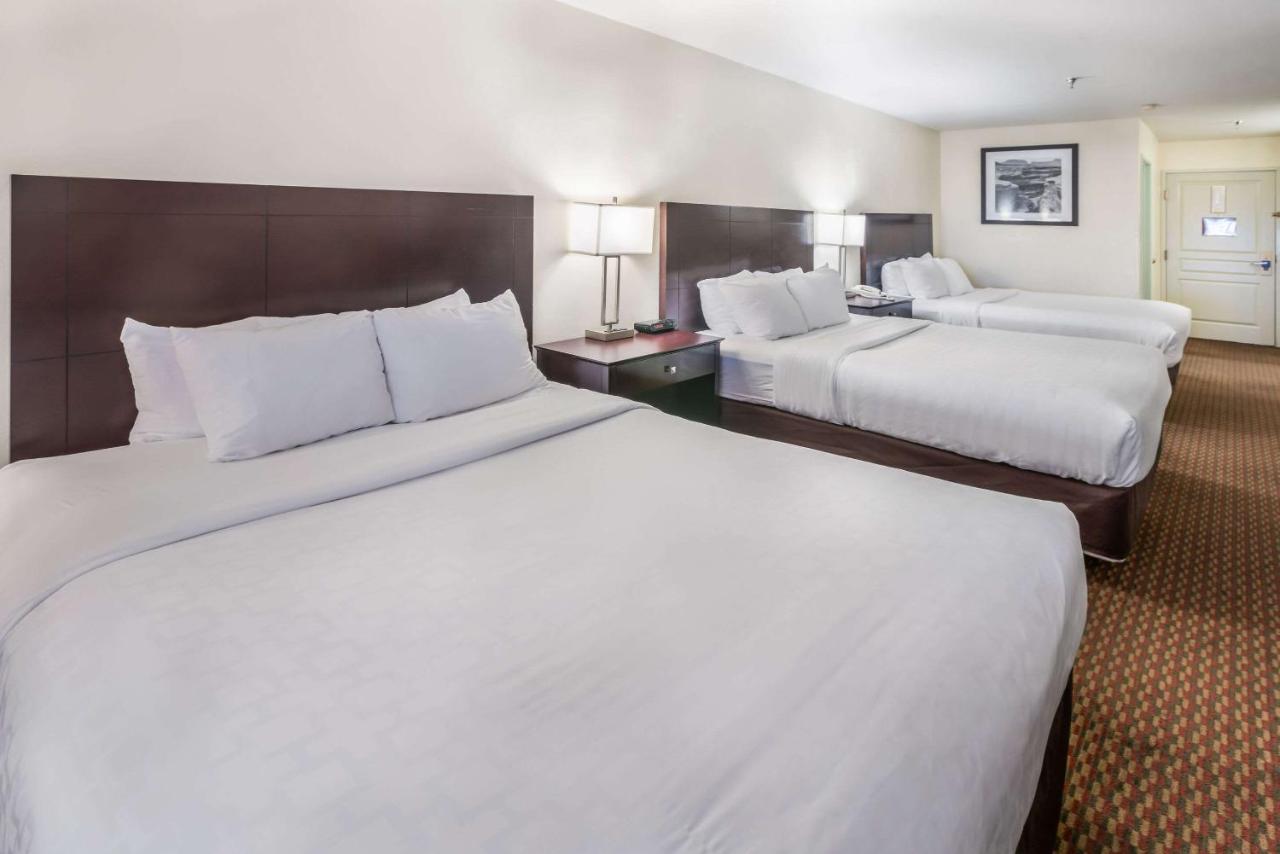 Triple Room at Clarion Inn Page - Lake Powell