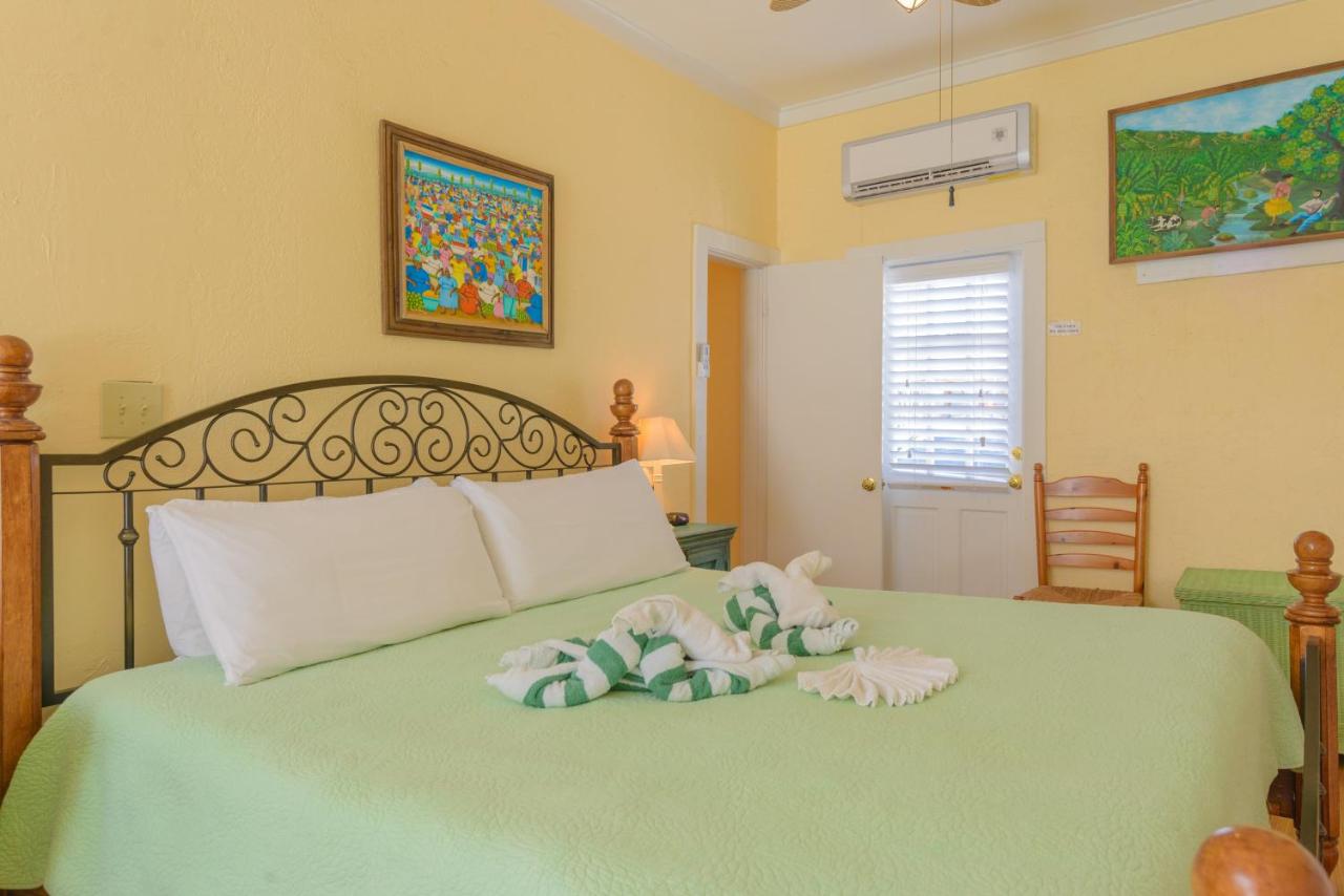  | Key West Villas